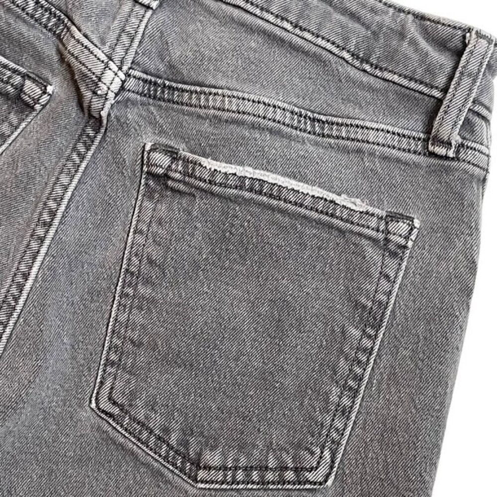 ABERCROMBIE & FITCH Curve Love High-Rise Mom Jean Gray Wash - Size 27 - Picture 6 of 9